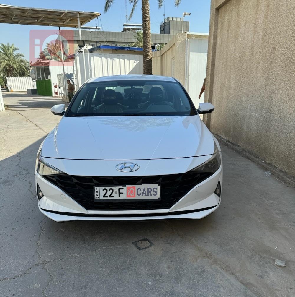 هیۆندای ئەلەنترا